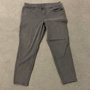 Maurices XL short grey jeggings